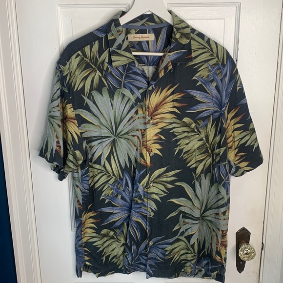 Tommy Bahama Other - Tommy Bahama Men’s Short Sleeve Silk/Cotton Blend Button Down Palm Shirt Size L